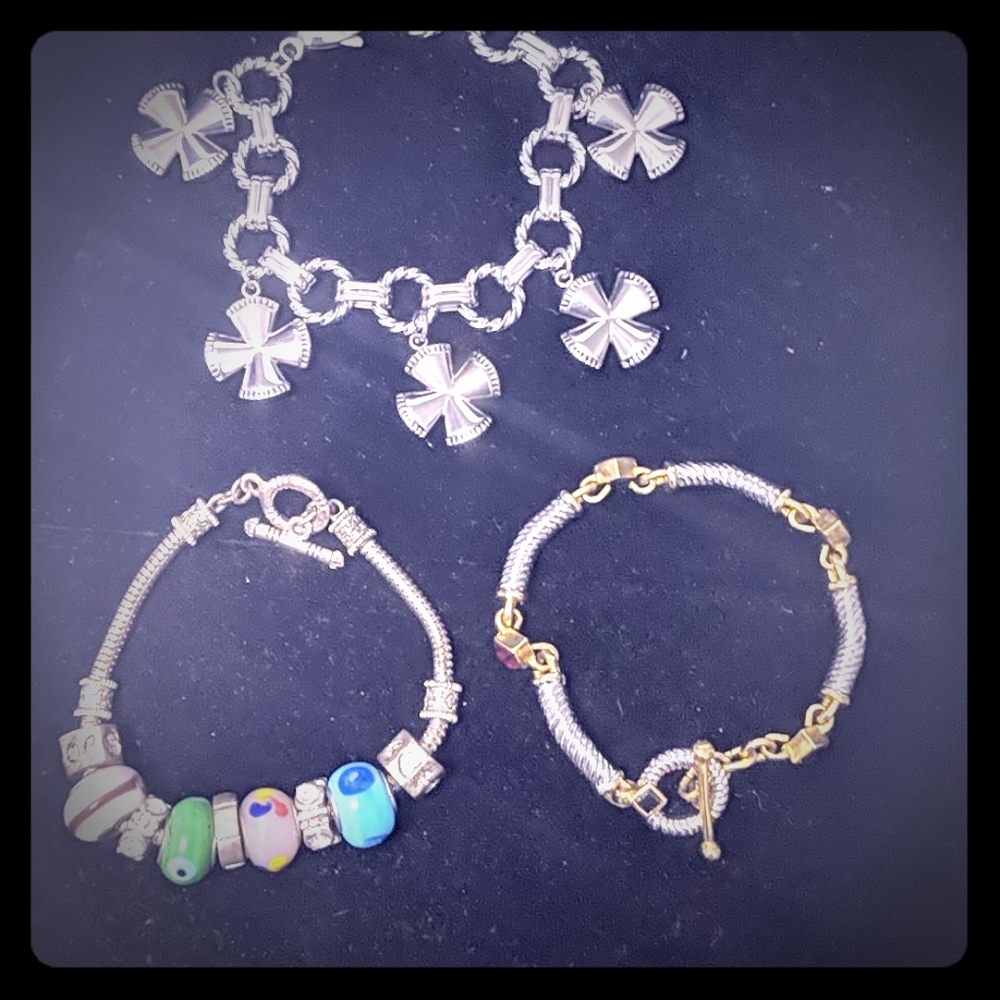 3x Metal Bracelets